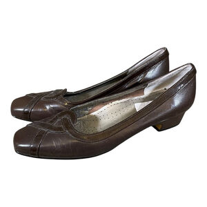 Ros Hommerson Pumps Size 10 Brown Metallic Business Casual Dress Professional